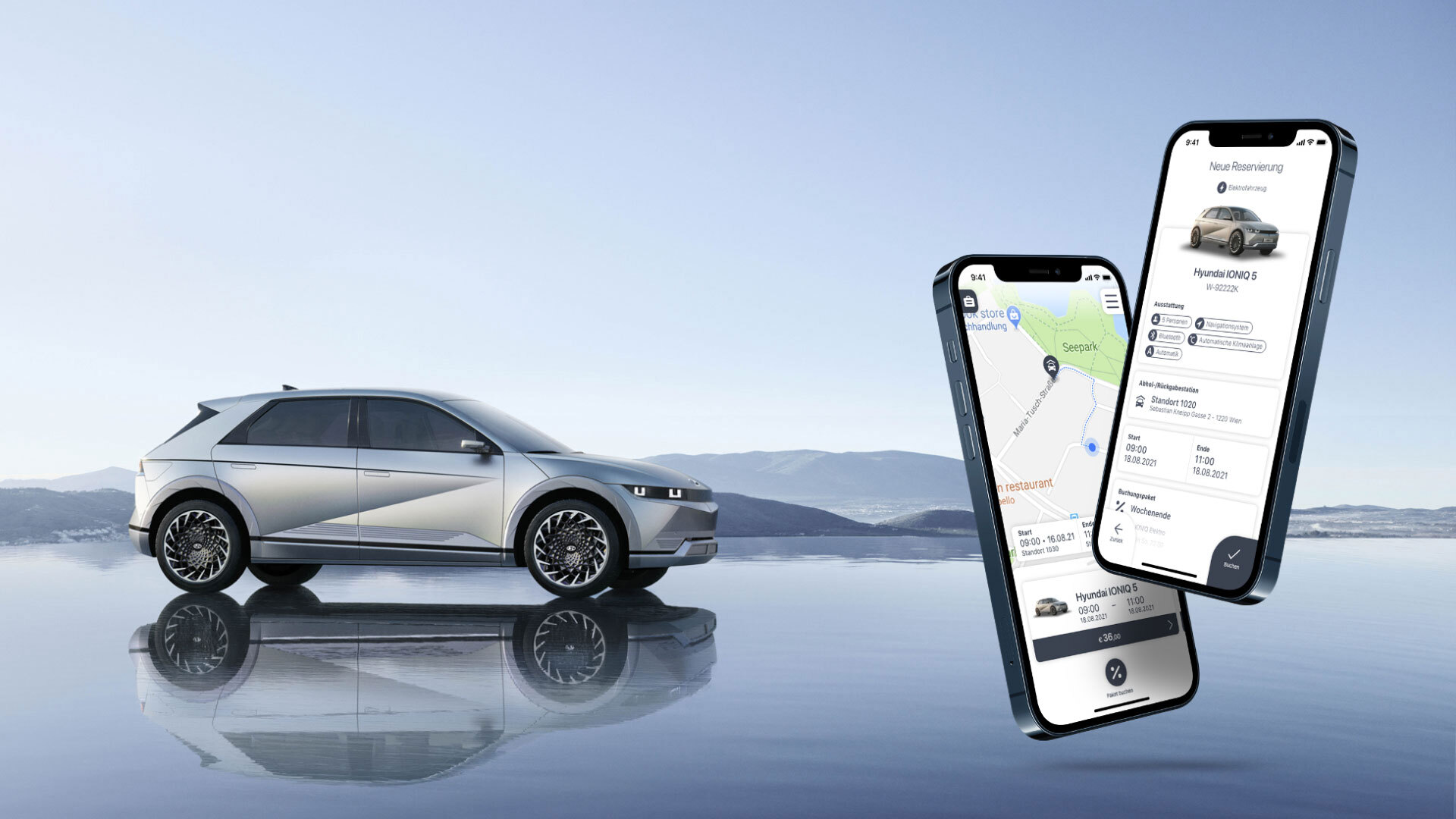 Telefone mit alter smartmove App mit Hyundai Fahrzeug im Hintergrund